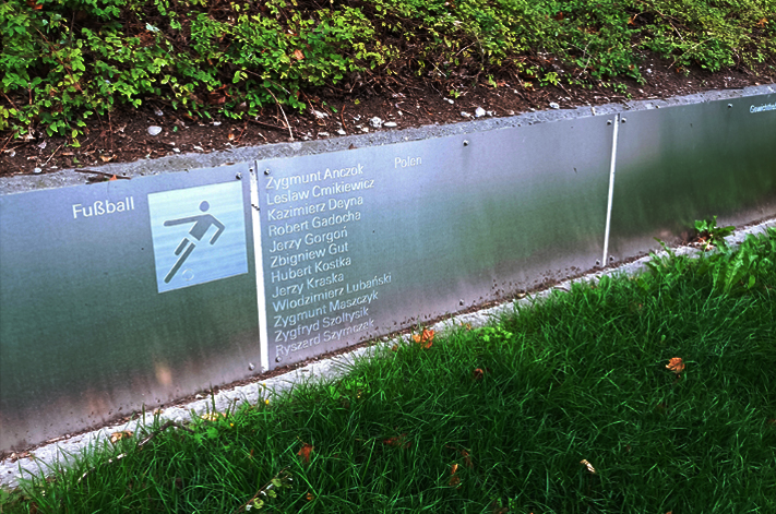 06-roll of honor