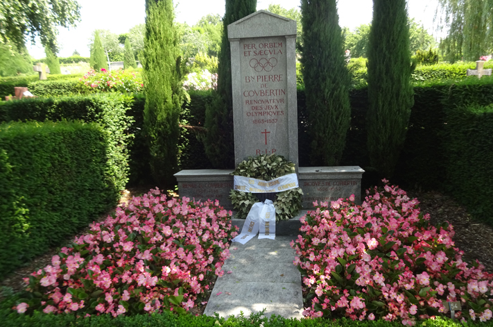 04-Coubertin-grave