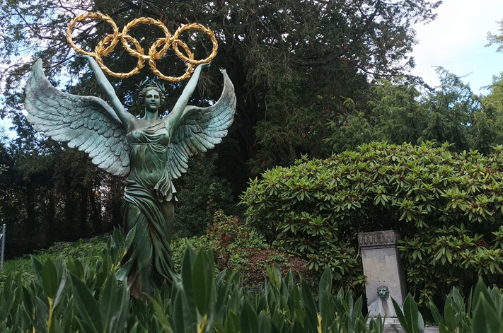 09-Olympic-Museum-grounds
